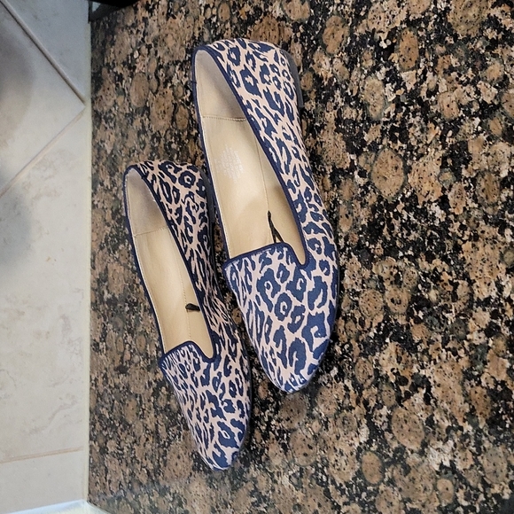 Navy Leopard Flats - Picture 1 of 5